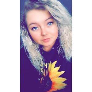 Meet your Posher, Alicia